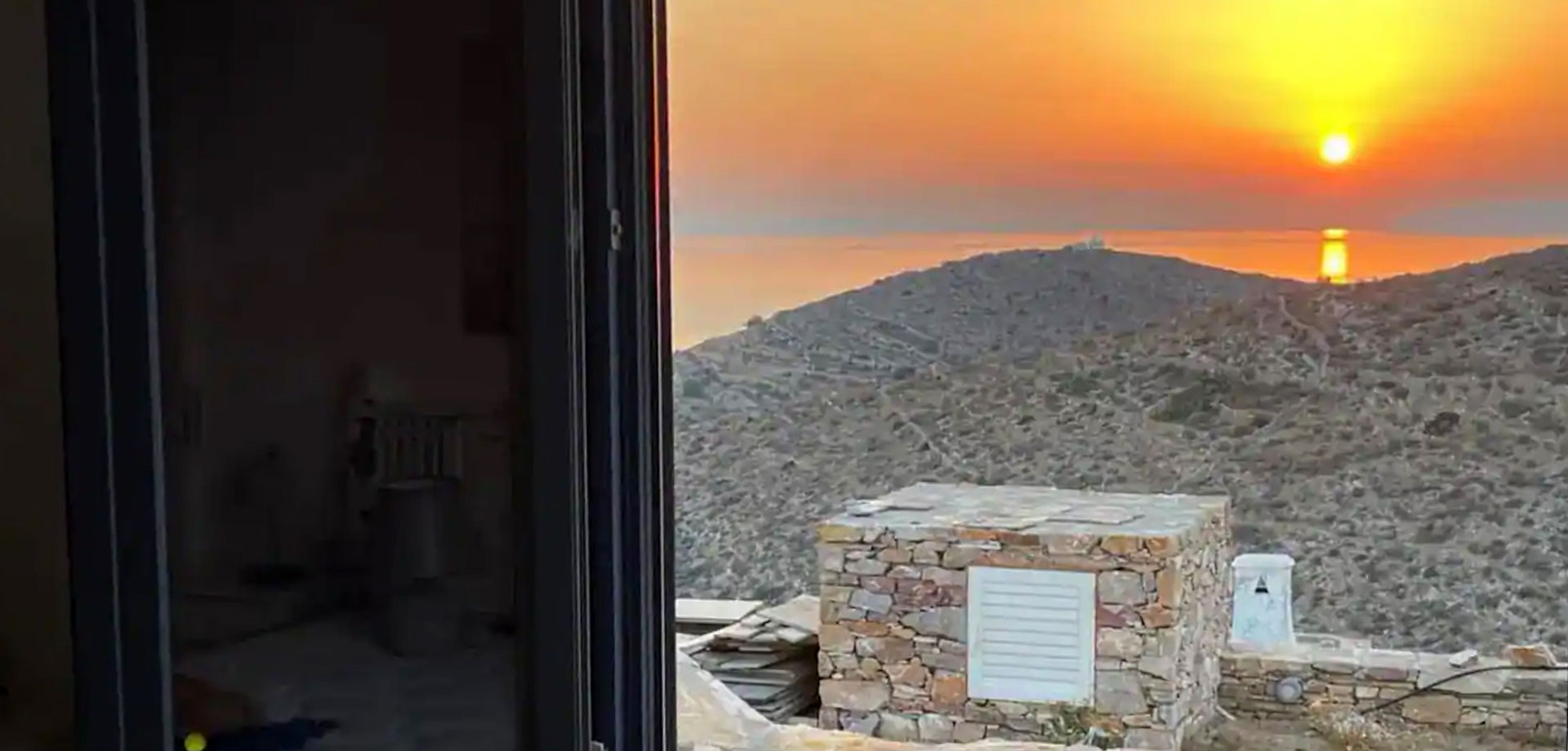Sunset view from Abeli house in Folegandros