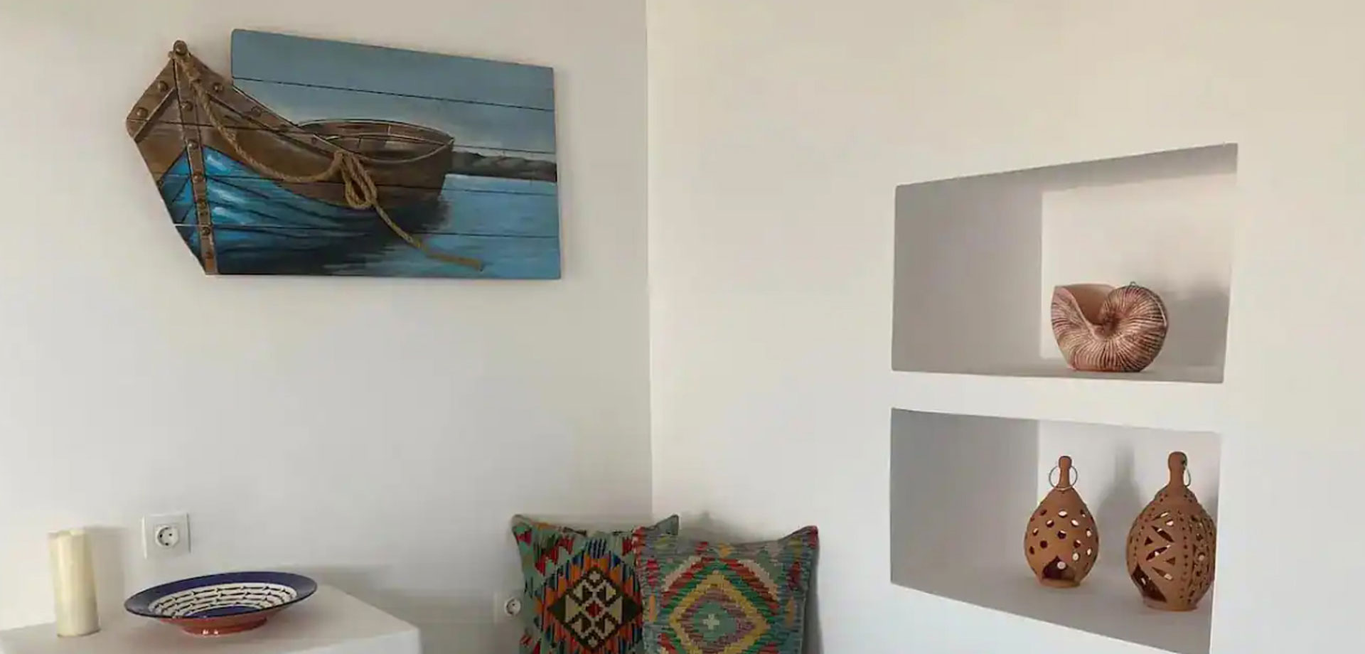 The lounge area at Abeli house