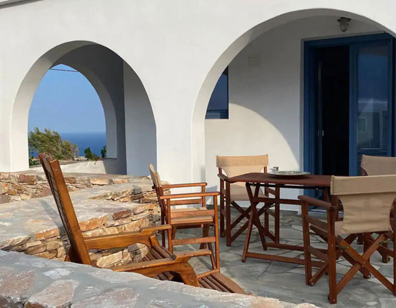 Ambeli house in Folegandros - Moniasma sunset living
