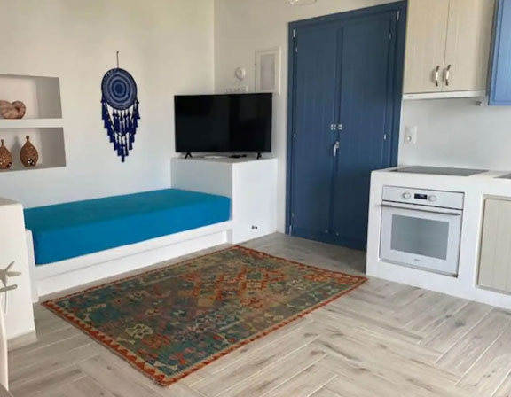 Ambeli house in Folegandros - Moniasma sunset living