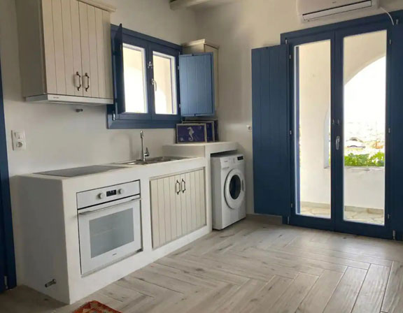 Ambeli house in Folegandros - Moniasma sunset living