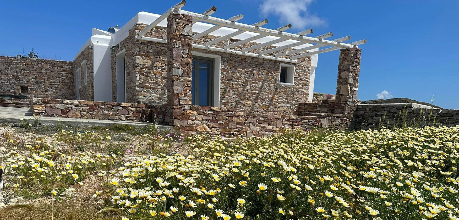 Vrachies house in Folegandros