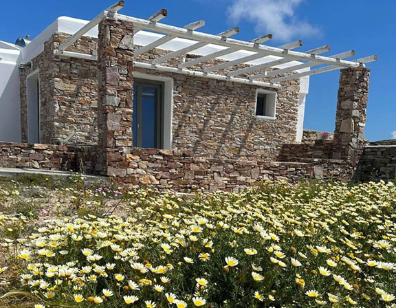 Vrachies house in Folegandros - Moniasma sunset living