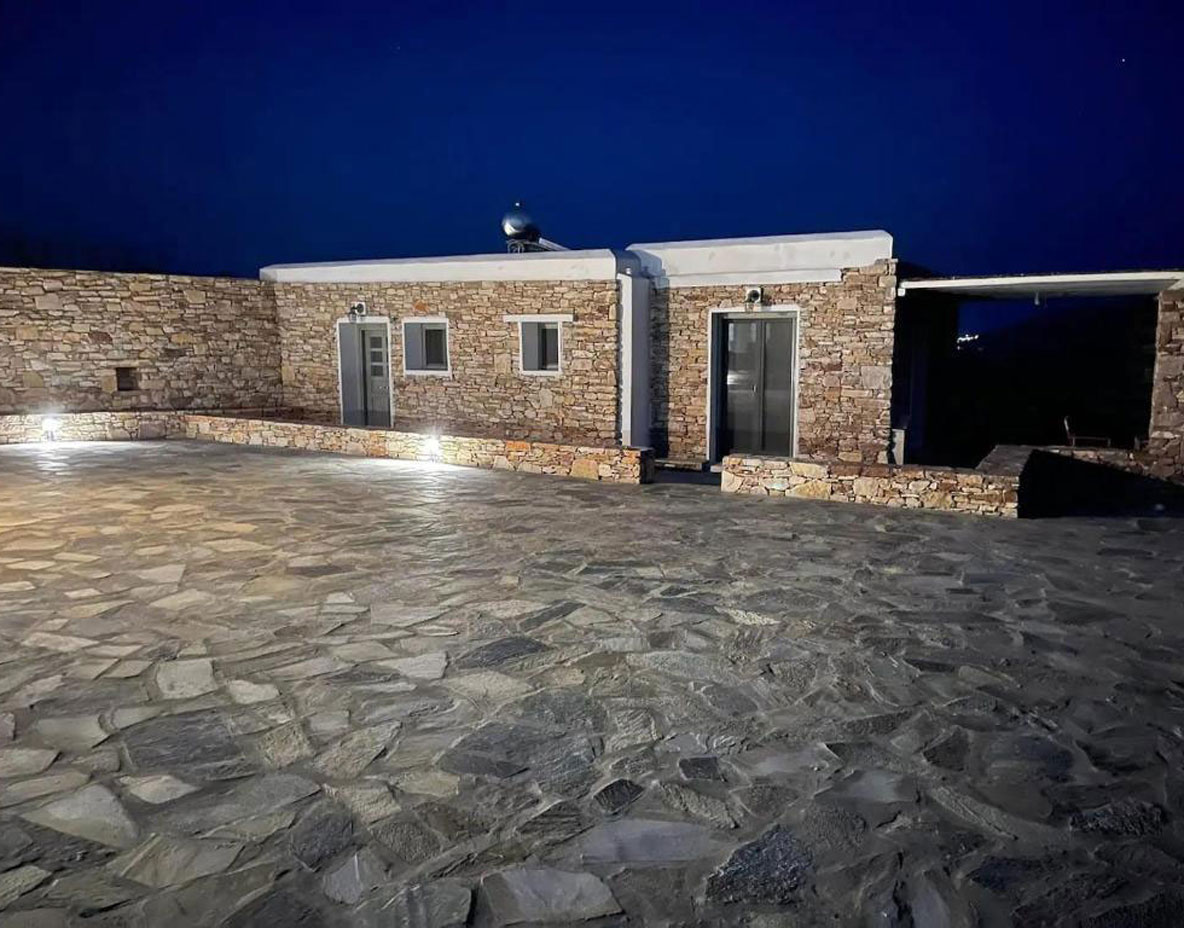 Vrachies house in Folegandros - Moniasma sunset living