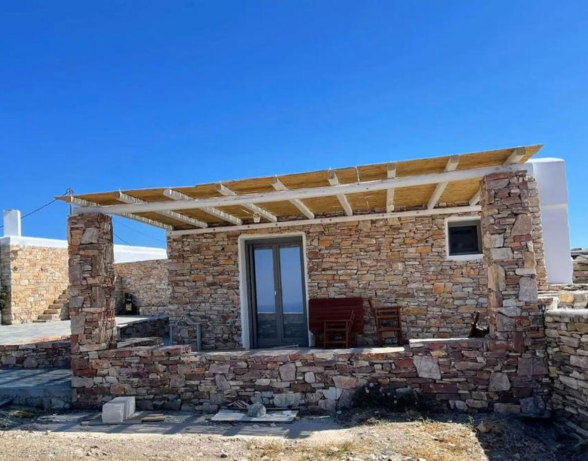 Vrachies house in Folegandros - Moniasma sunset living