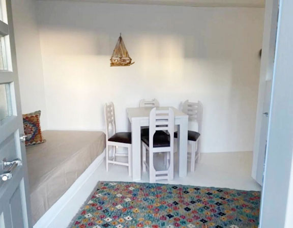 Vrachies house in Folegandros - Moniasma sunset living