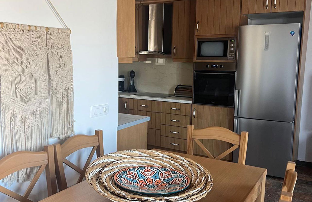 Moniasma Folegandros, Stay at Lygaria house